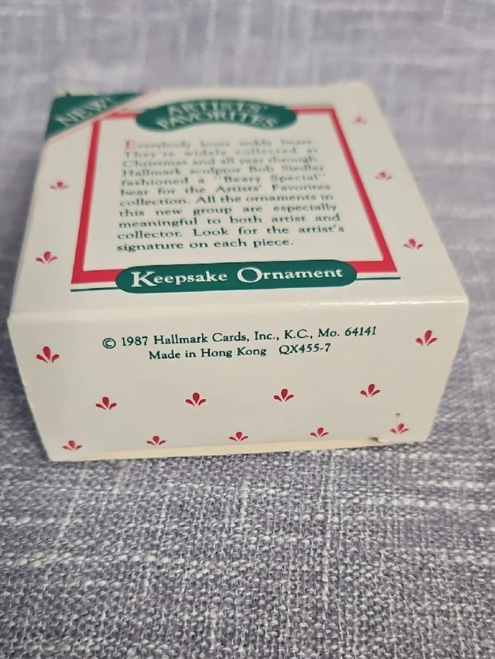 Hallmark White and Green Keepsake Ornament Box
